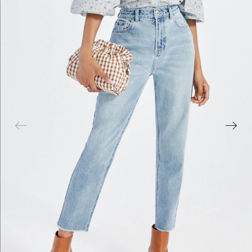 Something Navy mom jeans light blue denim high waist size 6 28 revolve